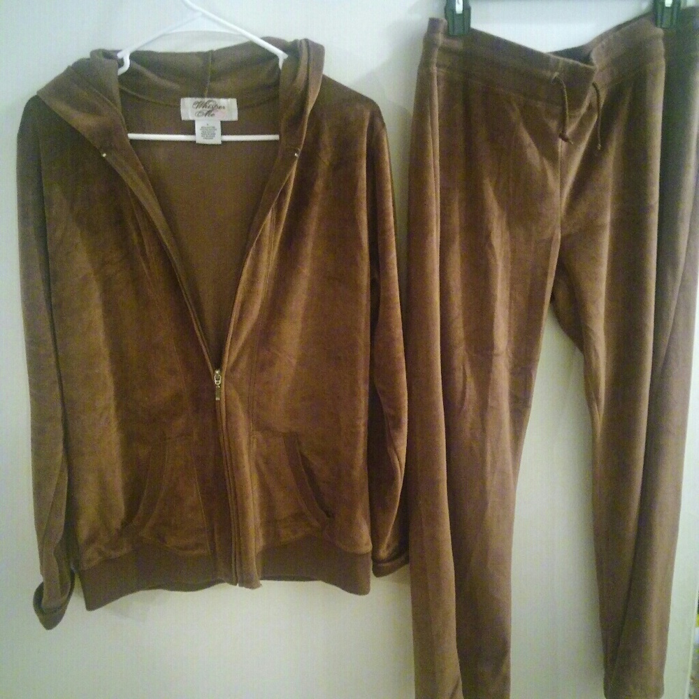 Whisper Me Two Piece Velour Jogging Set